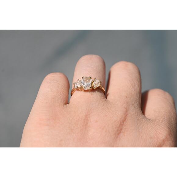 alternative raw diamond engagement rings, raw crystal size 4 5 6 7 8 8 9 10 11 - Picture 2 of 4